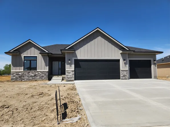 3308 SE Bannister Dr, Ankeny, IA 50021