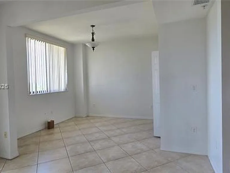 3590 Coral Way #CU-902 — Photo 3