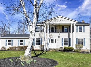 7916 Oakridge Dr, Concord Township, OH 44060