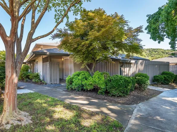 107 Roundtree Boulevard, San Rafael, CA 94903