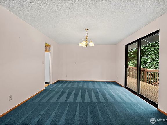 5th image of 7861 University Point Circle NE