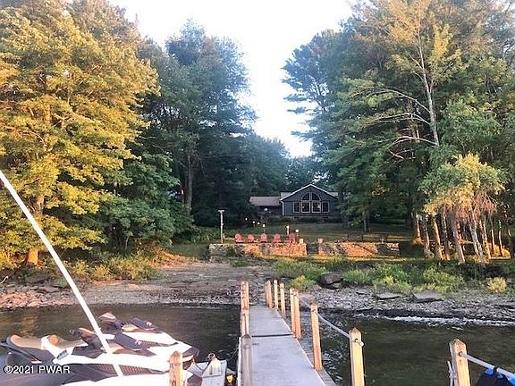 2nd image of 111 Lake Shore Dr
