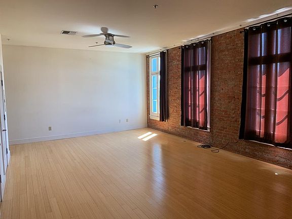 2nd image of 601 Main St APT 302