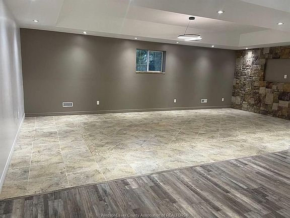 2nd image of 6245 Wales Ct
