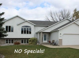 2011 36 1/2 Ct S, Fargo, ND 58104