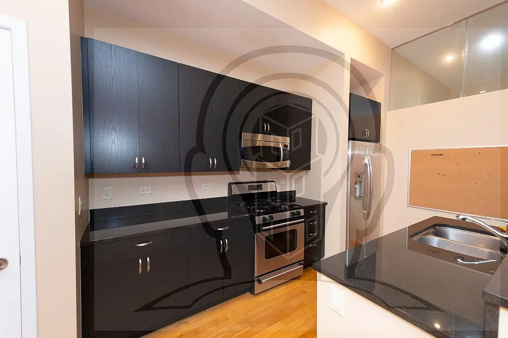 2 bed, 2.0 bath, 1250 sqft, $3,200 — Photo 3