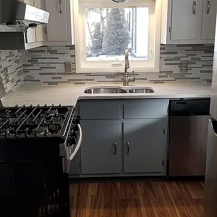 3rd image of 347 Broad Ave