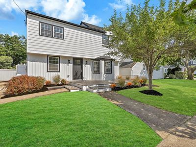 225 Seaford Avenue, Massapequa, NY, 11758