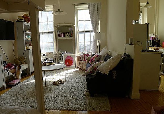 3rd image of 463 W 57th St APT 2-A