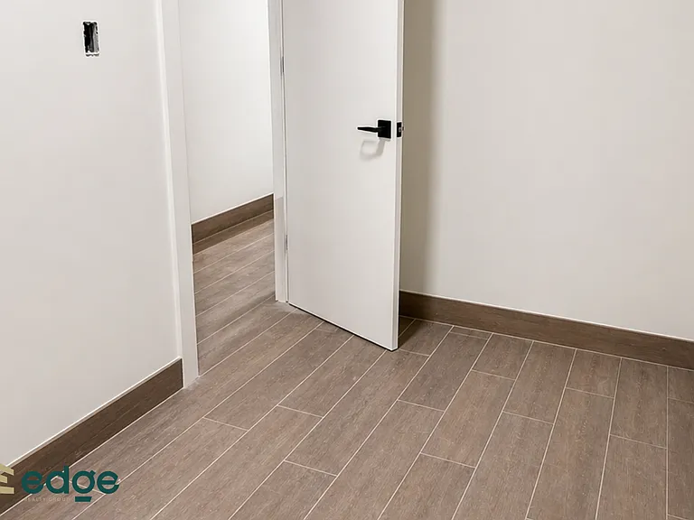 1352 Franklin Ave #2A — Photo 6