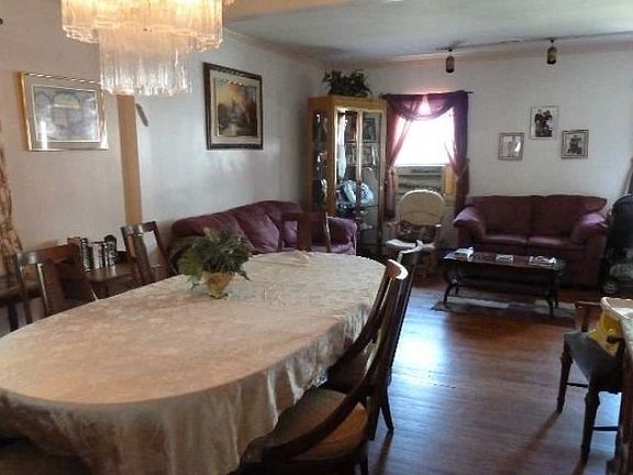 2nd image of 20802 Richland Ave