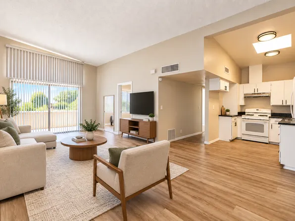 5033 W Wilson St #220, Banning, CA 92220
