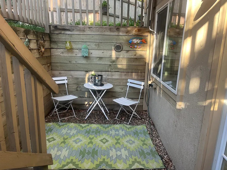 2240 Hillsdale Cir — Photo 18