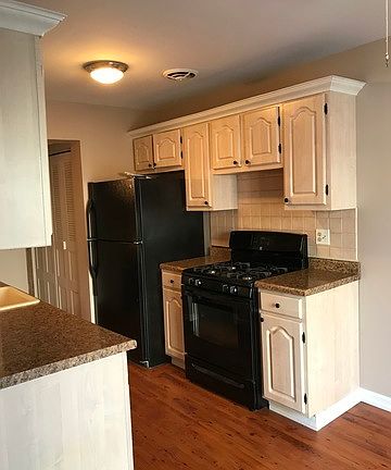 2nd image of 1119 Brunswick Hbr