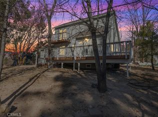 15 Manzanita Rd, Running Springs, CA 92382