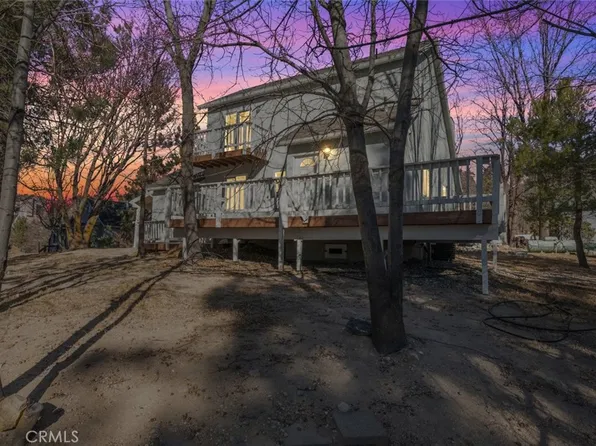 15 Manzanita Rd, Running Springs, CA 92382
