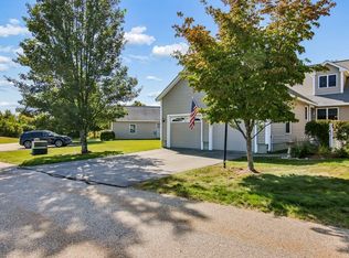 Chickering Meadow, Pembroke, NH 03275