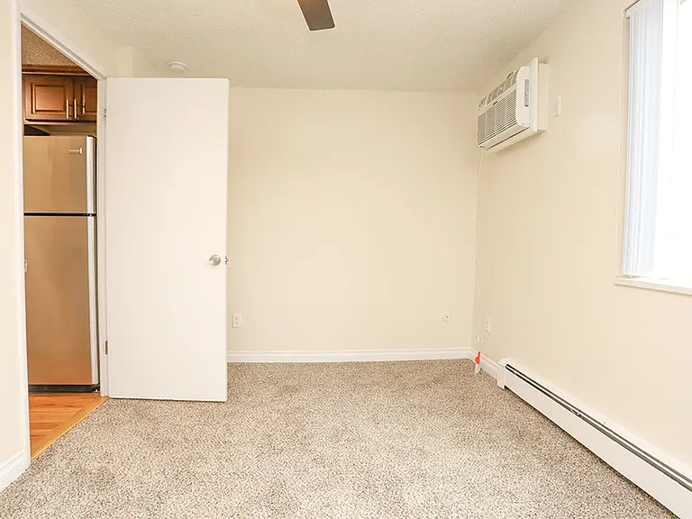 222 Logan — Photo 63