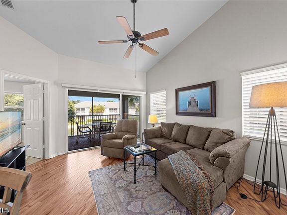 3rd image of 12061 Summergate Cir APT 204