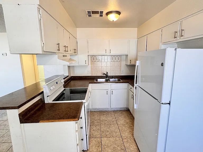 3356 Sylvia St #2 — Photo 7