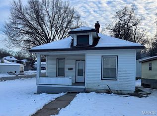203 E Terrace Ave, Hannibal, MO