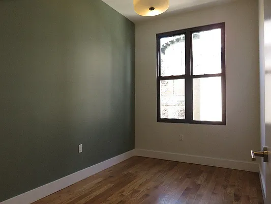 Rented by Rennit Inc. | media 24