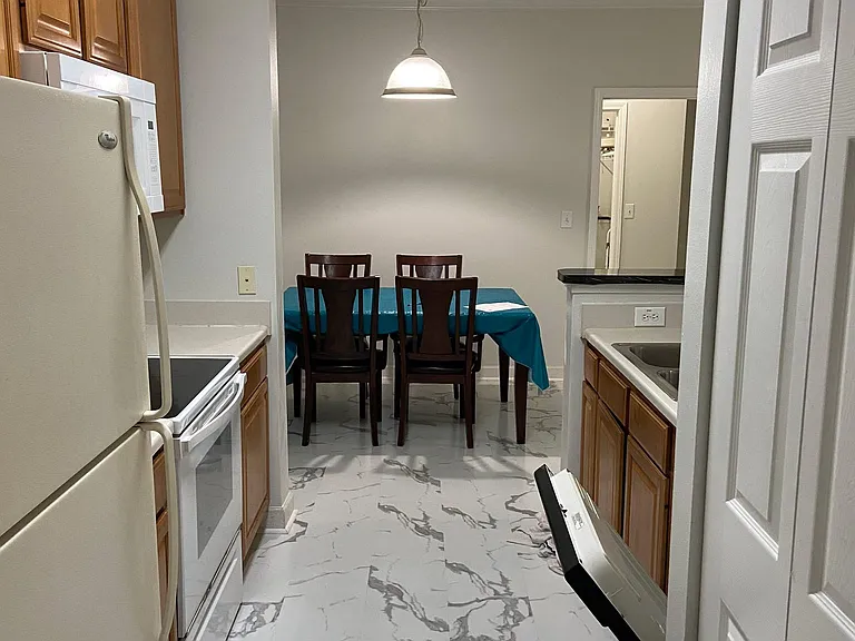 18355 Bridle Club Dr — Photo 8