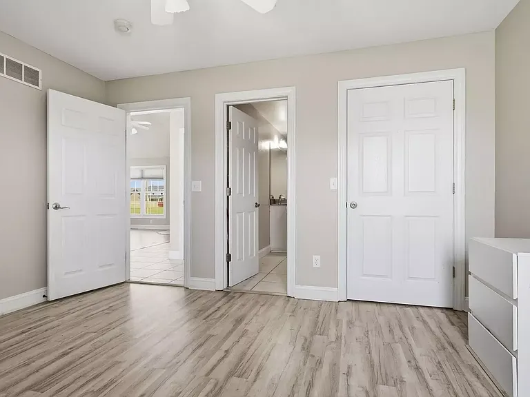1831 Marina Dr — Photo 13