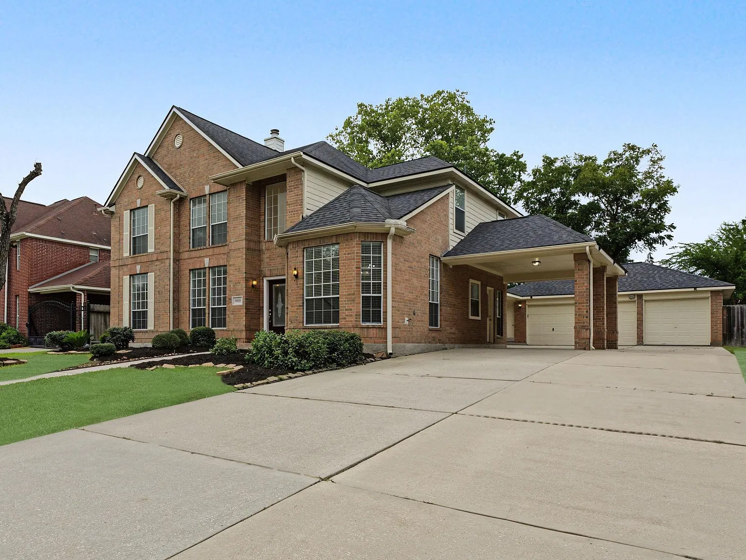 5 bed, 3.0 bath, 3053 sqft, $2,600 — Photo 3