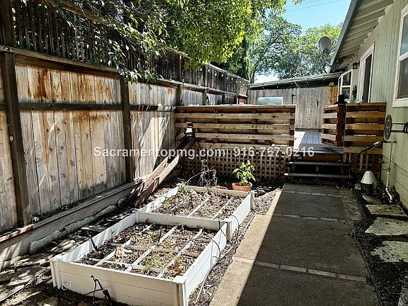 5th image of 1283 Live Oak Ln