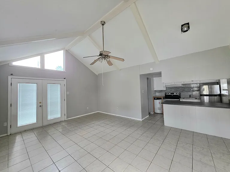 6300 N 11th St #26 — Photo 1