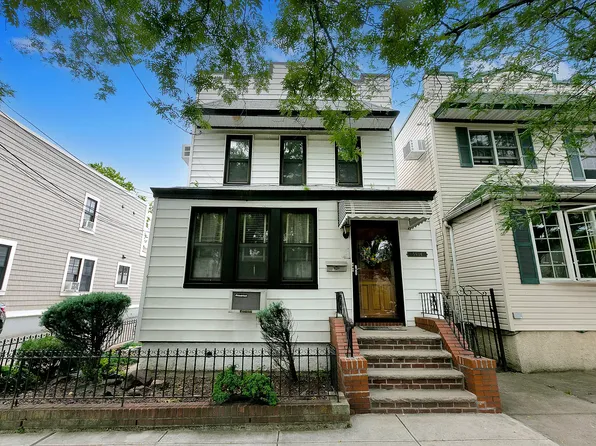 5914 69th St, Maspeth, NY 11378
