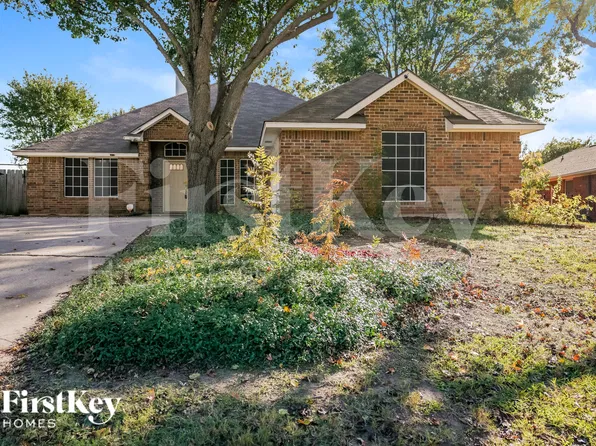 1402 New Haven Dr, Mansfield, TX 76063