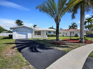 301 NE 24th St, Boca Raton, FL 33431