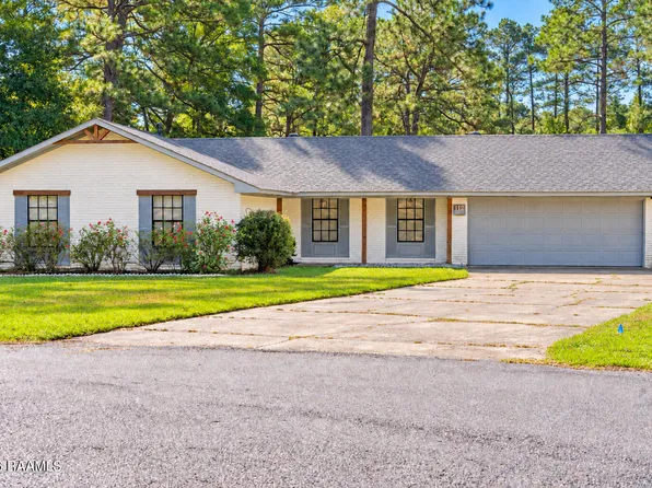 112 Lake Dr, Pineville, LA 71360