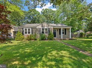 14 Fallon Dr, Pasadena, MD 21122