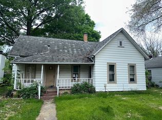 709 Logan Ave, Dixon, IL 61021