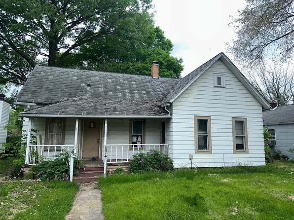 709 Logan Ave, Dixon, IL 61021