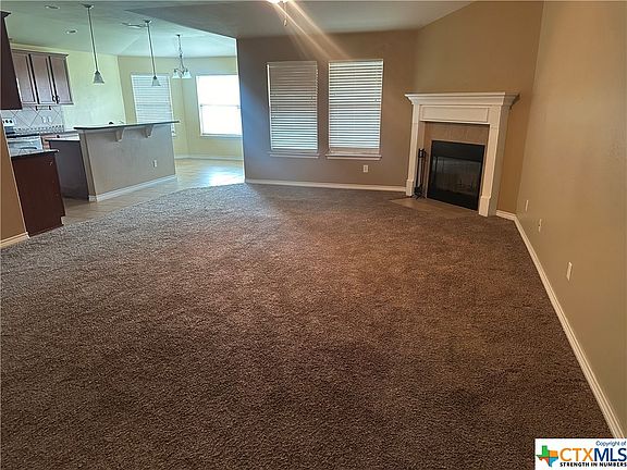 2nd image of 806 Siena Ct