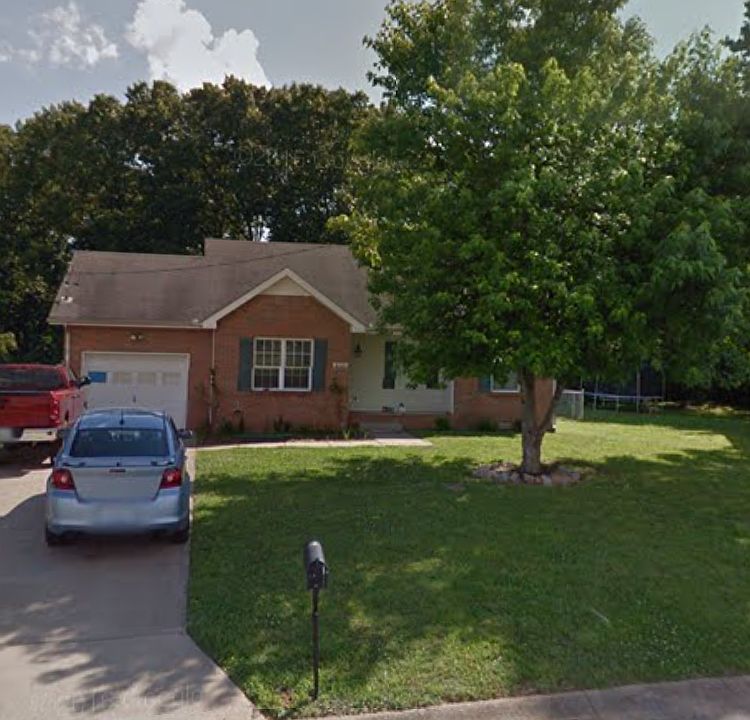 1st image of 303 NW Rock Creek Cir