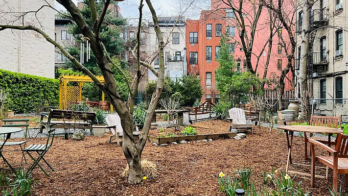 Sold by Compass | media 41