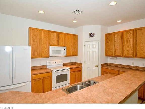 3rd image of 14732 Calusa Palms Dr APT 103