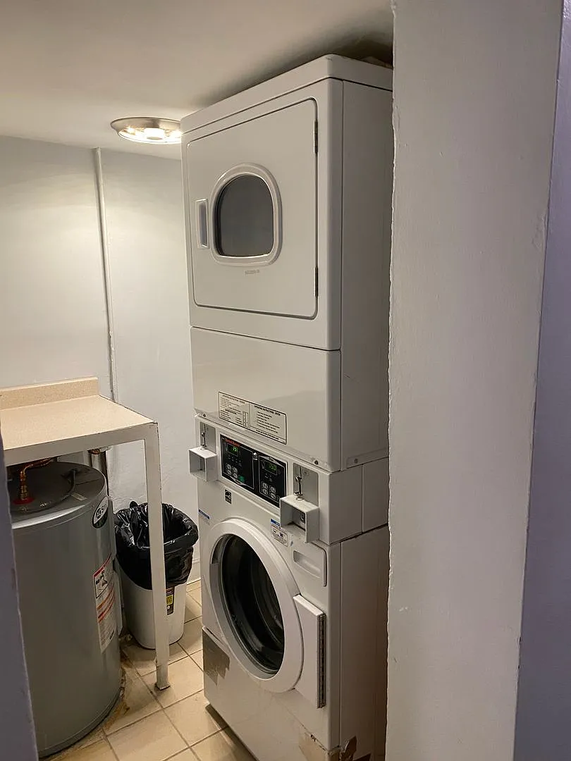 1 Bedroom Brighton Apartment on MBTA/Green Line — Photo 4