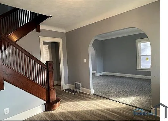1024 Indiana Ave — Photo 7