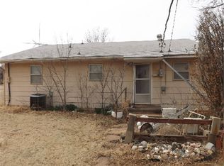215 N Kansas Ave, Marshall, OK 73056