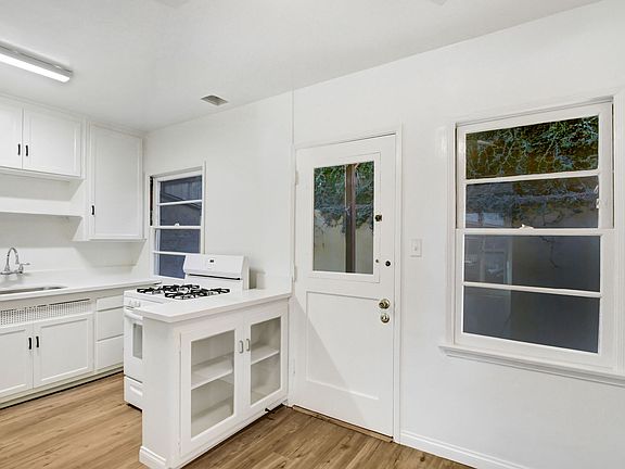 3rd image of 857 14th St #1401-1409
