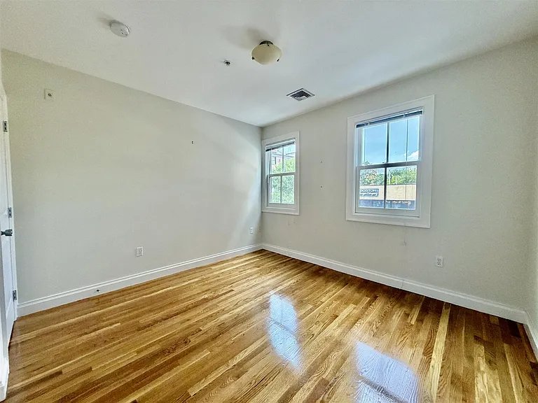 1110 Massachusetts Ave #2 — Photo 12