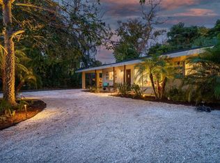 2400 Alameda Ave, Sarasota, FL 34234