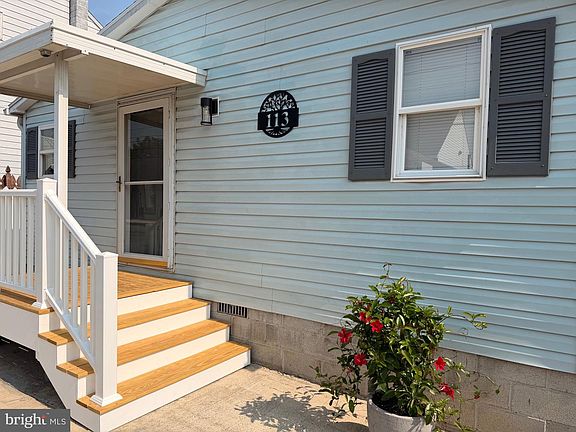 3rd image of 113-115 Brown St