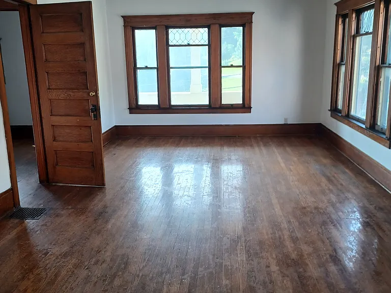 124 Coleridge Ave #1 — Photo 1